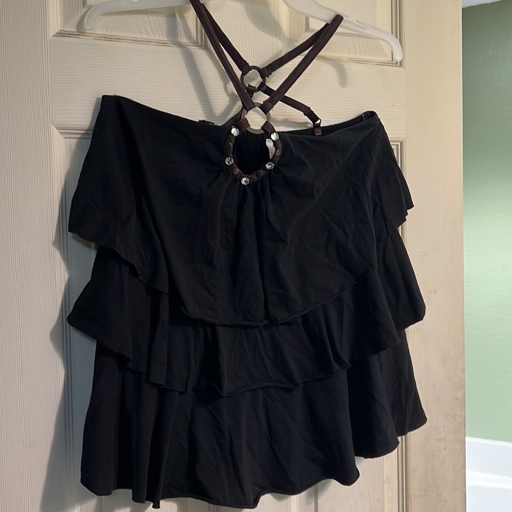 Tiered halter top 1X, black.